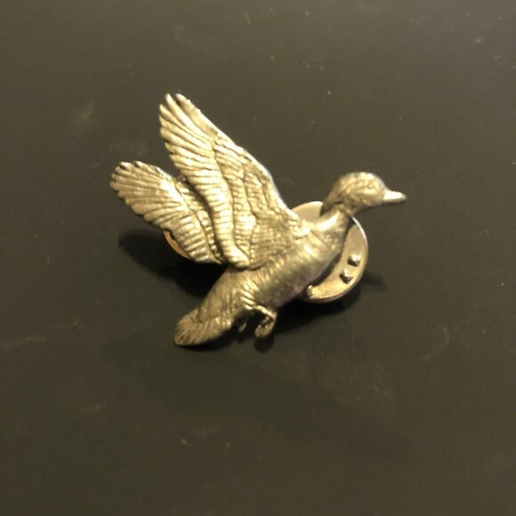 Vtg G.G. Harris Pewter Duck Lapel Pin 1.5 Inch Made in USA 80s - Picture 2 of 5
